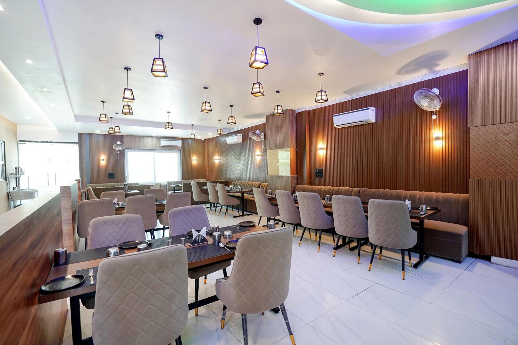 Fabhotel The Vrindavan Inn Dış mekan fotoğraf