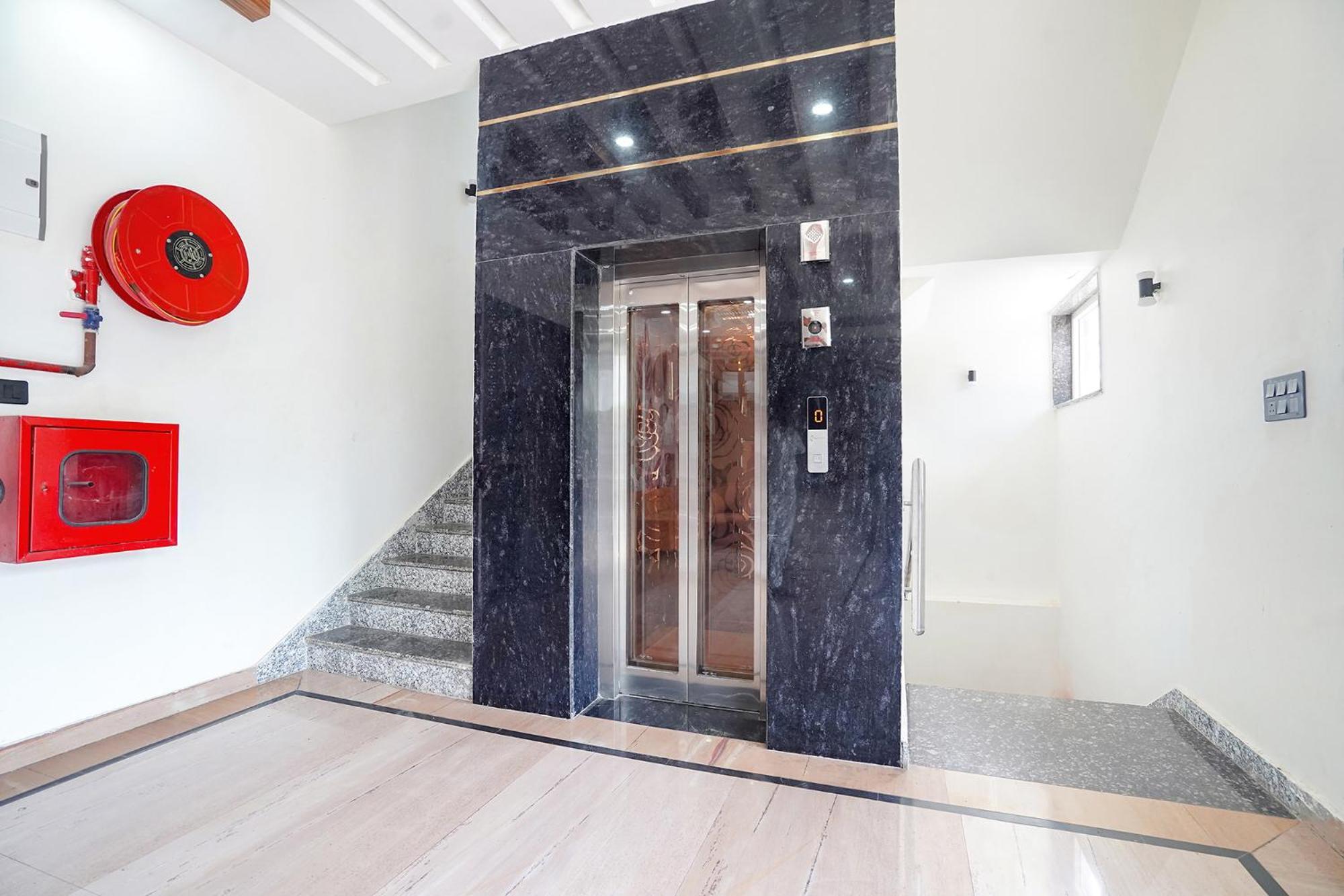 Fabhotel The Vrindavan Inn Dış mekan fotoğraf