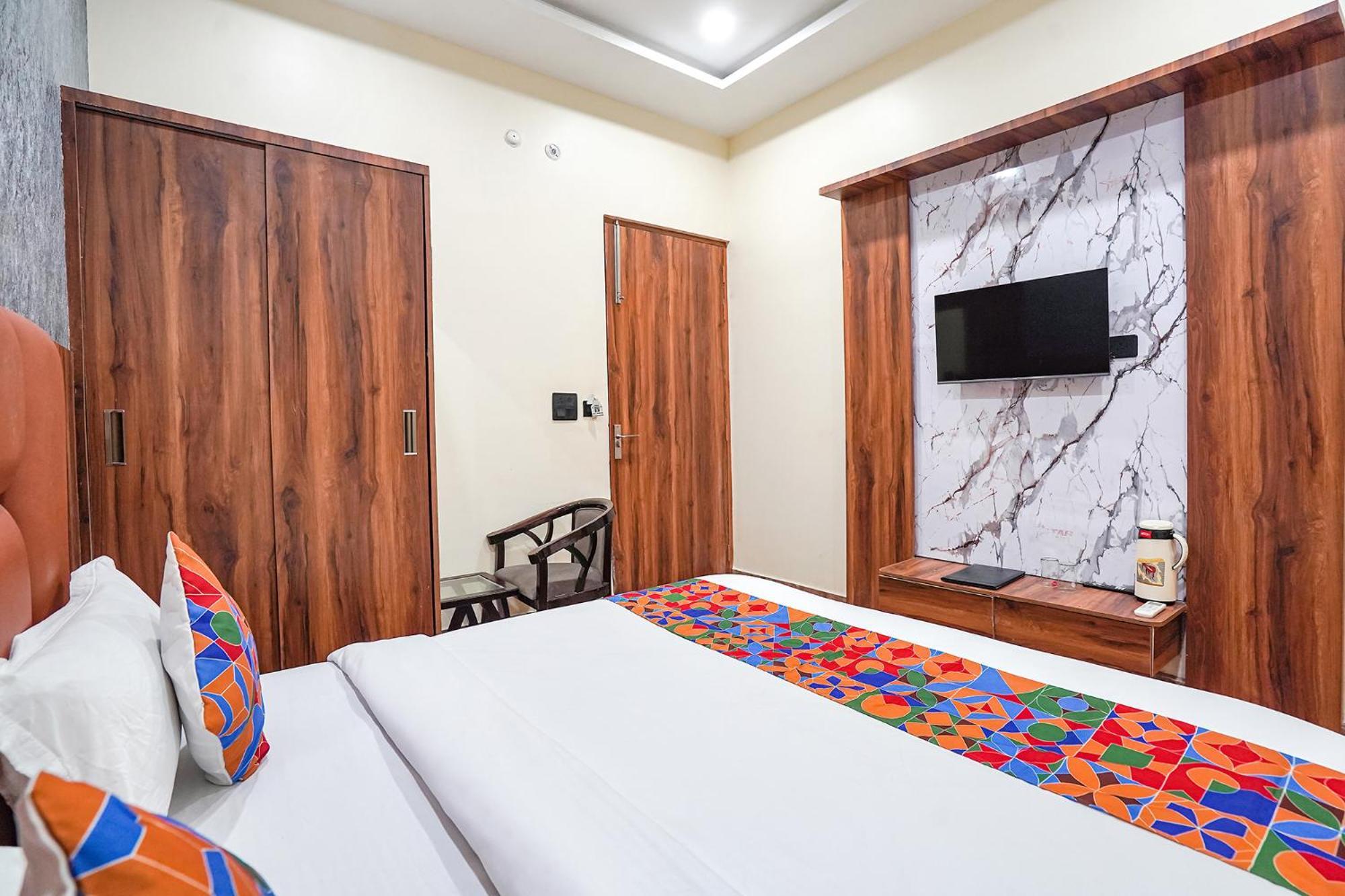 Fabhotel The Vrindavan Inn Dış mekan fotoğraf